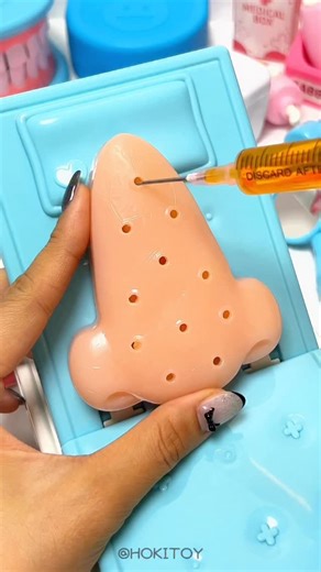 호키토이 | 장난감요리사 toy asmr on Instagram: "👃특대코 고객님 코피지 제거 ASMR👃 (Big Nose Sebum Removal ASMR) #asmr #satisfying #cute #adorable #fun #funny #enjoy #play #playing #toy #toys #toyphotography #roleplay #estetica #review #unboxing #fyp #장난감 #피지 #리뷰 #언박싱 #추천 #fyp"