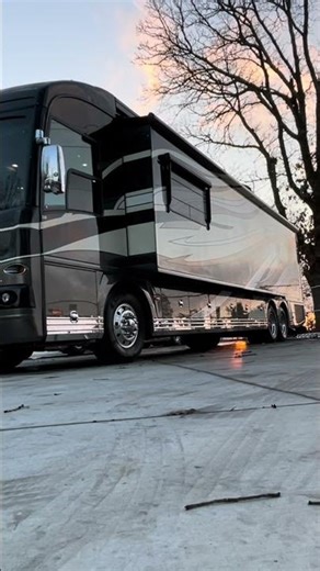 Full wall slide out operation on a 2012 American Heritage