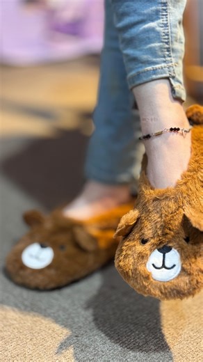 Gull_collection(shoes) on Instagram: "for details 👉🏻 @gull_collection_shoes . . . . #insta #instagood #instafashion #explore #exploremore #trending #trendingreels #viral #viralvideos #viralpost #reels #reelsinstagram #reelitfeelit #reelkarofeelkaro #shoesshoesshoes #fashion #reelvideo #trendingmuscic #gullcollectionshoes #islamabad #pakistan #feed #thefeedfeed #instafashion #reelsinstagram #viralvideos #trendingreels #fypシ"