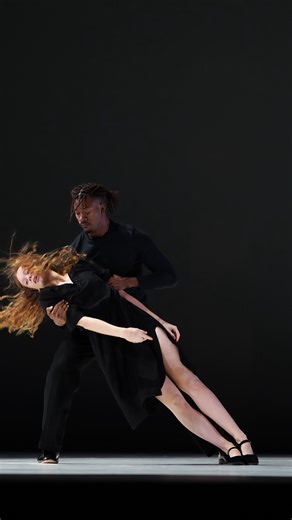 L.A. Dance Project returns to @thewallisbh this June 2025 with GATHERINGS, a triple-bill program celebrating interdisciplinary collaborations in dance, music, and visual art. The evening features TRIADE, a repertory work by LADP Artistic Director Benjamin Millepied, honoring his mentor, Jerome Robbins; QUARTET FOR FIVE, a critically acclaimed piece by 2022-2024 LADP Artists-in-Residence Bobbi Jene Smith and Or Schraiber; and SLEEPWALKER’S ENCYCLOPEDIA, choreographed by Janie Taylor with set desi