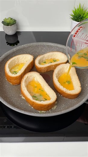 CHEESY EGG BREAD TOAST Crispy Outside 🥪🧀