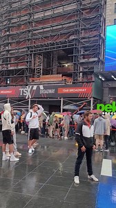 #Manhattan #manhattan #NewYork #peopleofnewyork #walking #america #summertime | New York Story