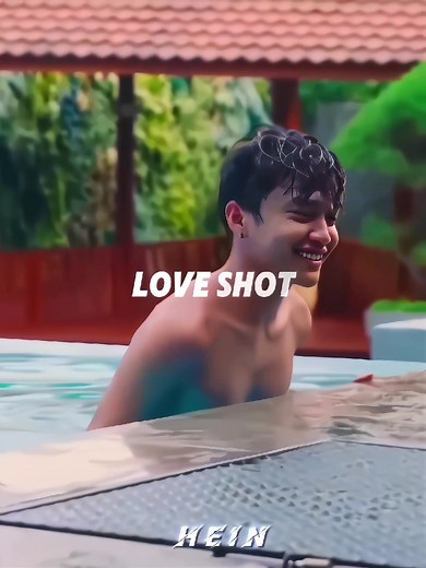 Aeron Shiki's Fun Pool Float Session