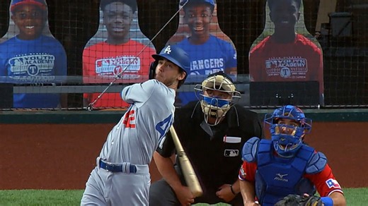 Cody Bellinger's two-run homer