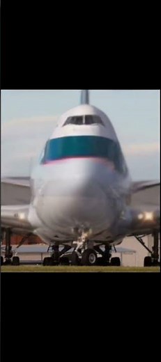 "BOEING 747 SINGS THE DAYS (MONDAY LEFT ME BROKEN)! (Aviation x Avicii Meme) ✈️🎵 | 35,000ft Feels"