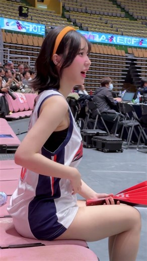 場邊捕捉：金世星投入應援的熱血瞬間 #김새별