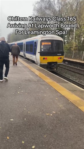 A brilliant bit of UK trainspotting as this Chiltern Railways Class 165 DMU departs Lapworth Station on its run to Leamington Spa. Proper British diesel train atmosphere with the classic Turbo unit hum echoing along the West Midlands route. Ideal for anyone who loves Trains of the UK, real mainline movements, and authentic railway action across Britain. A tidy departure showcasing true British rail heritage, diesel multiple unit charm, and the everyday rhythm of UK rail travel for railway enthus
