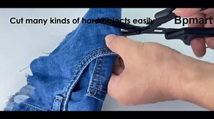 Medical Scissors with Carabiner 7.5" Bandage Scissors Nurses Scissors Stainless Steel Trauma Shears Fluoride Coated Surgical Scissors for Doctor,First Aid,EMT,with Retractable Badge Reels Badge Holder