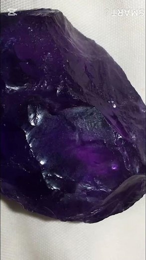 Amethyst – The Spiritual Stone of Wisdom, Healing, and Luxury