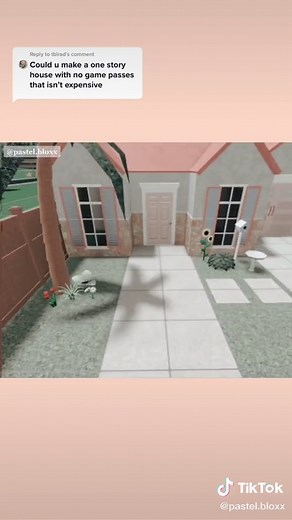 One Story Bloxburg House Build Ideas (No Gamepass!)