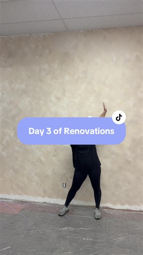 Day 3 at be Flo ✨ Mate 🧉 , limewash walls, and 1,300 sqft hand-painted over 3 days. Slow, intentional, and worth every brush stroke. 🖌️💛 #beflopilates #renovations #reformerpilates #azusa