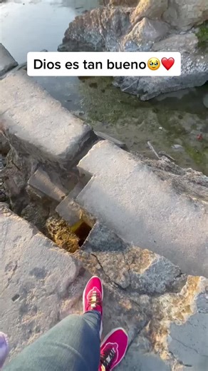 elizabethgil781 (@elizabethgil062719)’s videos with Oceans (Hillsong United Remix) - FOA Rockout