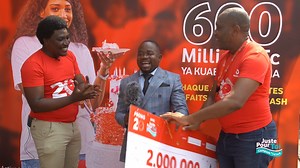 1.5K views · 503 reactions | Spécial Promo 20 ans de Vodacom avec JUSTE POUR TOI : 5ème Remise Chaque jour on dort, on se réveille, il y a des nouveaux abonnés heureux. Active le forfait de ton choix et tente de gagner du Cash par m-pesa. Tu peux activer via : *1414#Yes *1111# Yes My Vodacom RDC App M-pesa RDC App Flash Masolo Règlement de la Promo sur : https://cutt.ly/7H1Zr3m #VodacomRDC #Vodacom20Ans #PROMO | Vodacom RDC | Facebook