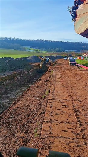 A Dream team#excavator #reels #tik_tok #caterpillar #hitachi