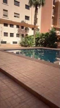 Gueliz hôpital militaire 1.350.000dhs Piscine Asc park titre À rénover 93m2 2chb 2sdb terrasse