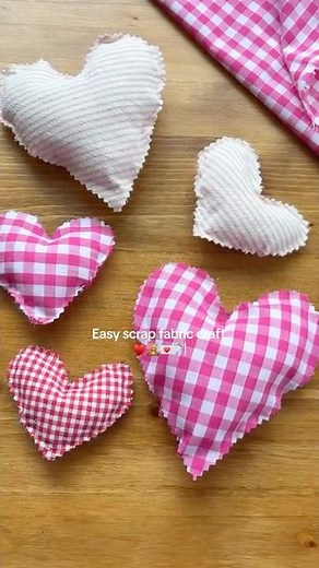 Turning scrap fabric into cute Valentine decor 💌