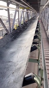 Have you ever seen a long-distance belt conveyor being installed with a conveyor belt? How do you install it? #ConveyorBelt #ConveyorRoller #ConveyorDrum #ConveyorIdler #ConveyorFrame #ConveyorSystem #BulkMaterialHandling #MaterialHandling #MiningEquipment #BeltConveyor #ConveyorComponents #ConveyorManufacturer #ConveyorSupplier #ConveyorSolutions #IndustrialConveyor #AggregateEquipment #CementIndustry #CoalHandling #HeavyDutyConveyor #ChinaFactory #OEMConveyorParts #CustomConveyor | China. Conv