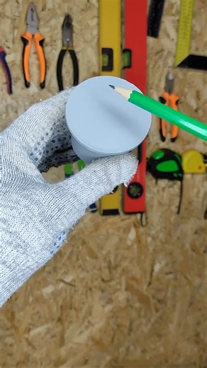 ToolHacksLab on Instagram: "Precision in crafting or construction often hinges on the smallest details. Finding the true center of a circular object can be deceptively tricky, often leading to estimations that compromise accuracy. I've found a straightforward method using just a combination square and a pencil that consistently yields perfect results. The process involves aligning the circular piece within the corner of the square, marking a line, then rotating the object to draw a second inters