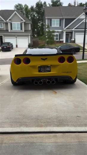 Explore the Stunning Yellow C6 Z06 Corvette Review