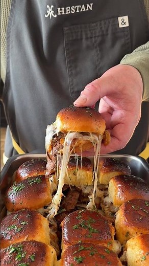 Steak Fajita Pull-Apart Sliders 🥩 #sliders #steak #flanksteak