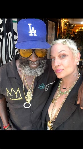 Happy tears. 🥲 When your bonus daughter @nyablisss listens to you talk to each other and says “wow, yall are healthy!!!”🤣🥰👏🏻 proud moment @hakstao 🫶🏻 Also pretty sure this is AI 🙃 but 🤷🏼‍♀️ | MuMu Mansion