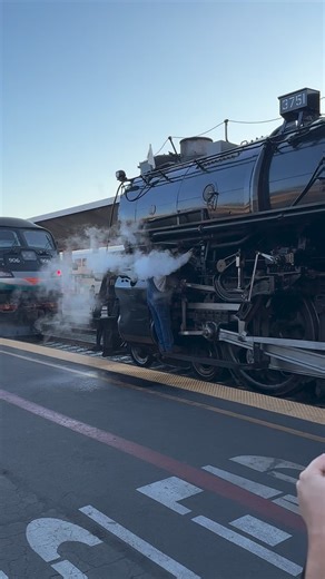 Thomas | Sante Fe Steam Locomotive 3751 is preparing to depart Union Station in Los Angeles, California. 🚂: A. T. & S. F. 3751 ⛽️: Oil Burning 🚂:... | Instagram