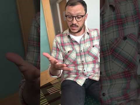 Street Hypnotist - Fun Hypnosis Demonstration. .