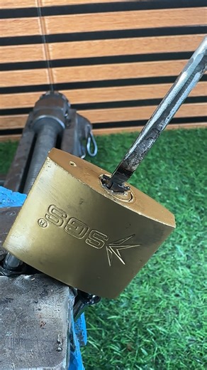 Easy broken key extraction | Genius Club