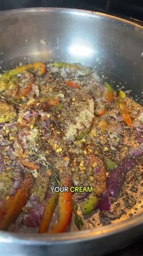 Comfort Food Ep.3: Rasta Pasta 🇯🇲✨ Creamy, spicy & full of island flavor! #RastaPasta #ComfortFood