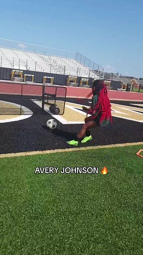 LFA 2016G player, Avery Johnson, is HER🤝🤩 #loufuszsoccer #loufuszathletic #stlsoccer #soccerstl #soccerstlouis #stlouis #sportstiktok #soccerskills #soccertraining #soccerlife