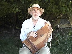 Innovative autoharp player