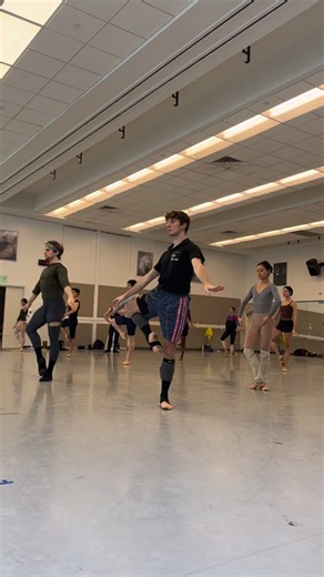 Luca Ferrò on Instagram: "Just another day in class, Don’t mind me. 🤭 #classicalballet #maleballetdancer #adagio #balletclass #balletstudio"