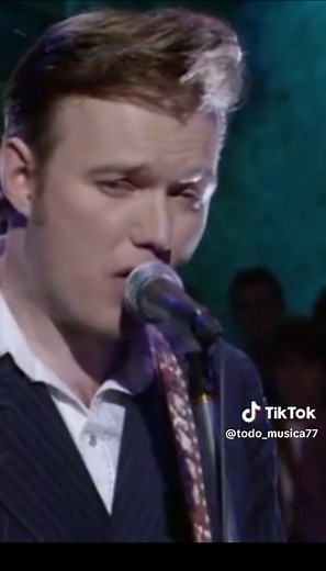 #Edwyn_Collins. #A_Girl_Like_You. #Live