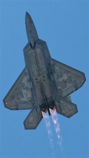 @aviation_marvels on Instagram: "Probably the most iconic take off that exists Video from lohffingfoto ➖➖➖ Thank you for being here! ➖➖➖ Follow ➡️ @aviation_marvels for more Follow ➡️ @aviation_marvels for more ☝️☝️ ➖➖➖ 📷Repost with credit📷 ➖➖➖ 📲 Turn notifications on to stay up to date! ➖➖➖ #aviation #planes #fyp #foryou #jets #aircraft"