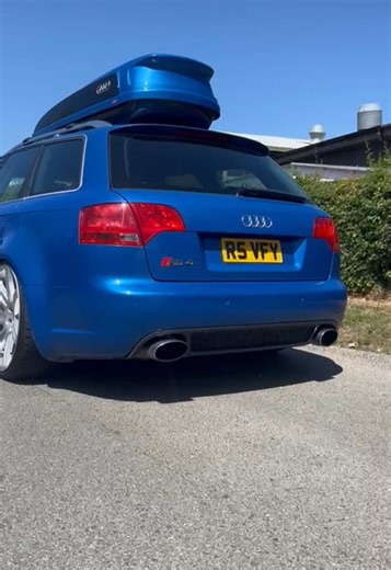 Exploring the V8 Engine Sound Experience