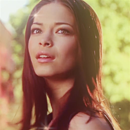 when u have a bf every season cs being single isn’t an option — lwk messed up the sparkle effect || ac @gaby 🎧 cc @bella ✧.* scp clarksspacks #smallvilleedit #foryoupage #viraledit #lanalangedit #kristinkreuk