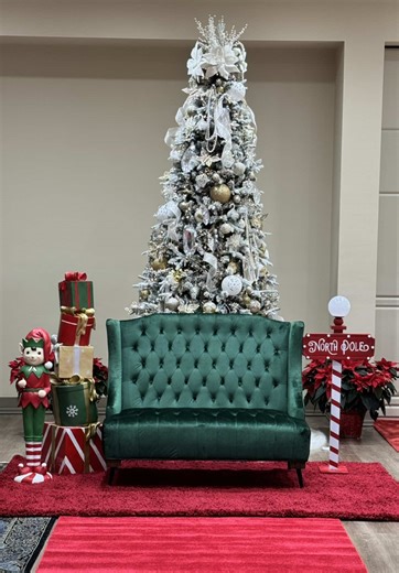 If you’re in New England, come stop by our Holiday Gala this weekend!! We’re offering exclusive event pricing, festive refreshments and snacks, and hosting a very special guest… Santa! On Sunday, Dec. 7th from 10am-2pm, bring the family for a complimentary photo and visit with Santa. Plus, if you bring in a new, unwrapped toy for Toys for Tots, you’ll get a $50 gift card to Baxter’s!* (Use it during the event weekend, and we’ll make it $100!) We hope to see you there! *see store for details #rie