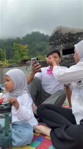 Enak Banget!!! Ayah Makan Disuapin Mama 🤣🤣🤣 #shorts #numnum #funny