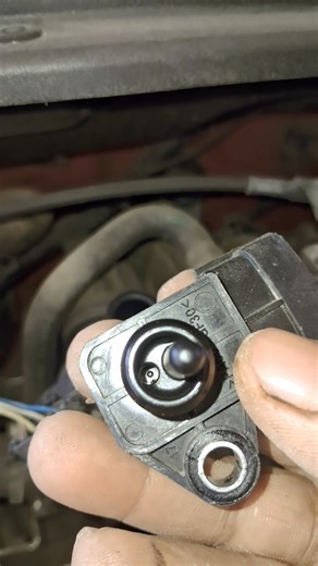 how to petrol engine map sensor open #Hyundai #EON #automobile