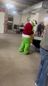 The Grinch took over the Mill at Downtown Shenandoah!!!! 🧱🎄 Here are a handful of interactions we caught with the devious creature. Towards the end he got tired of tying to be "nice" and took the opportunity to turn his shenanigans to the vendors at the Mill! 😅 *We do not own the rights to this music* | Sorensen Auto Plaza