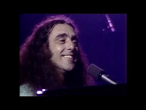 Offenbach - L'hymne à l'amour (Live au Forum de Montréal, 1985) [Clip officiel]