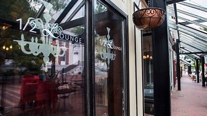 Half Lounge bar and its famous Velvet Glove to return