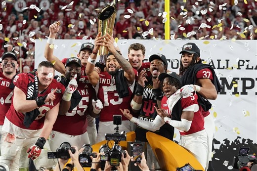Hoosiers win it all: Indiana football team downs Miami, 27-21, to claim first-ever national title
