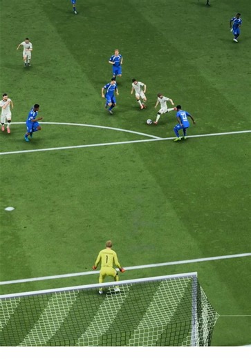 WHAT. A. GOAL. 😳 #FCPro @Virtual Bundesliga