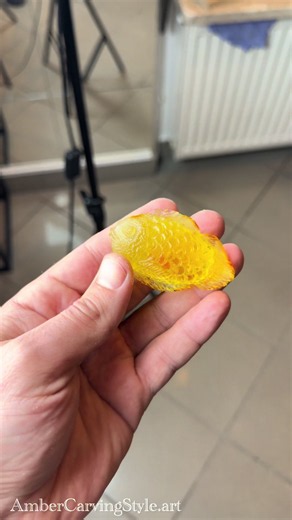 Baltic Amber Fish Carving – Step-by-Step Realistic Amber Fish