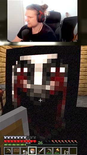 Yet still alive! #minecraft #youtubeshorts #gaming #horror #shorts #gameplay #minecraftmods