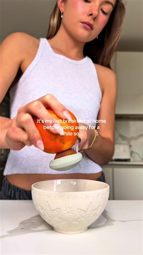 someone said all my posts make it seem like it’s summer…so wait til you see where i’m going hehe (for the orange chia pudding) you'll need: - 1 heaped tosp greek yogurt - 50ml any milk (i use whole) - zest of 1/2 an orange - juice of 1/4 of an orange (or just a generous squeeze!) - 1tbsp honey - 1tbsp chia seeds (for the orange & poppyseed oats): - 1 banana - 1 egg - zest of 1/2 an orange - 1tbsp honey / maple syrup - 1/2 cup oats - 1tbsp poppyseeds - 1tbsp olive oil (for frying) (to serve): - a