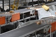 hello！机器人 10分钟完成分拣装车，“机器人”全流程覆盖_腾讯新闻