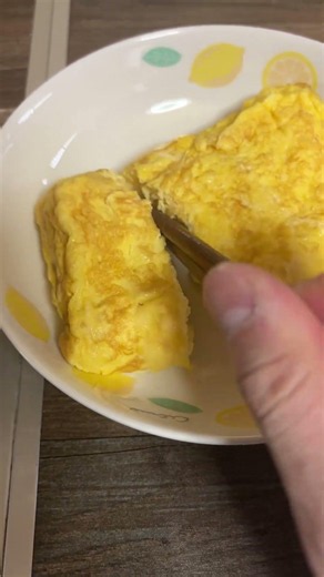 ただの冷やし納豆うどんと卵焼き