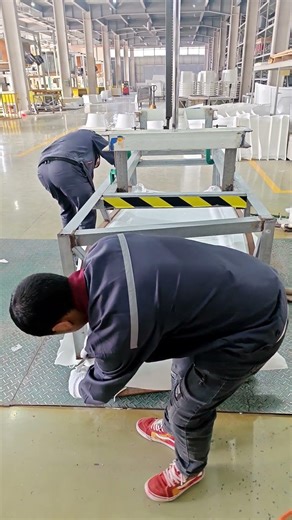 fiberglass acrylic bathtub half outter shell forming process